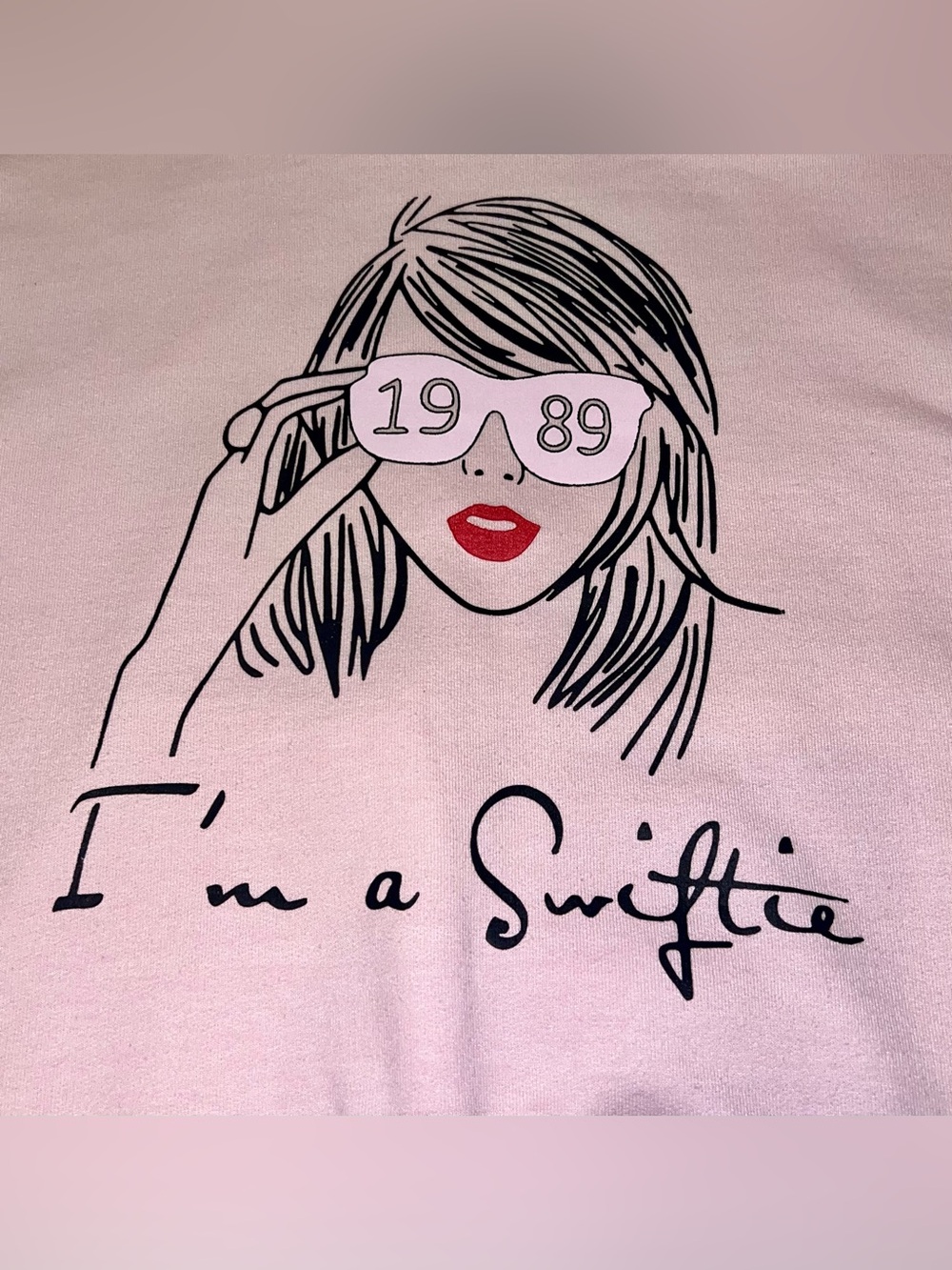 Custom Taylor Swift "I'm a Swiftie" 1989 Pink Youth Small Hoodie Flaw